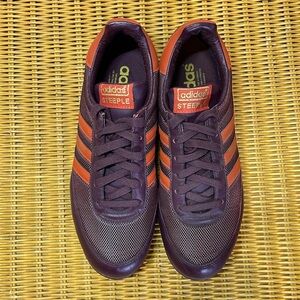 Never Worn ADIDAS STEEPLE Maroon Women’s Size 9